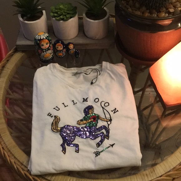 Zara Tops - Zara full moon shirt